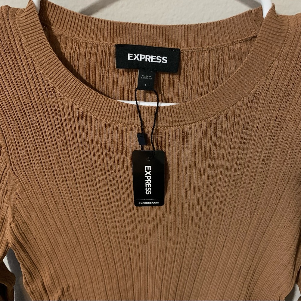 Express NWT Ribbed Crew Neck Sweater - Picture 5 of 6
